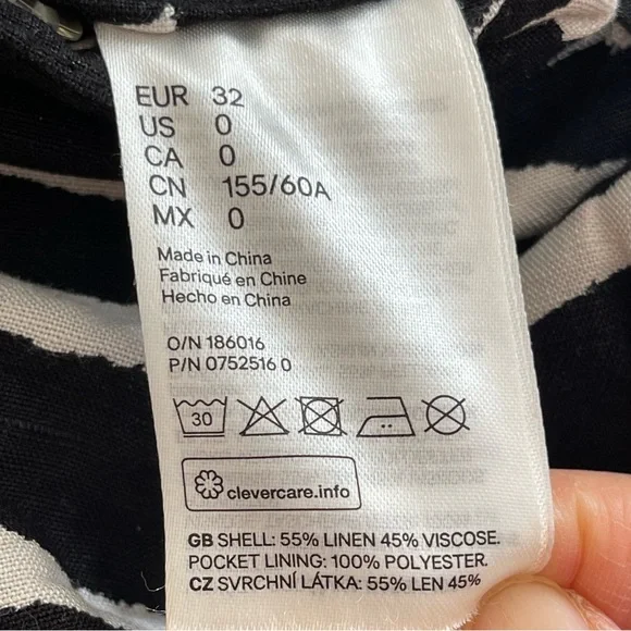 HM High Rise Striped Cropped Pants Women’s Size 0 - Picture 7 of 7